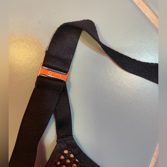 NWT Gossard Pulse Mesh Bra 36C - Picture 8 of 13
